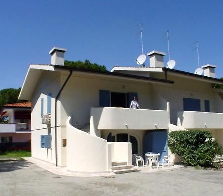 リニャーノ・サッビアドーロFlat In Lignano Rivieraアパートメント エクステリア 写真